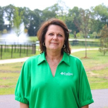 Headshot of Loan Processor Carla Helms