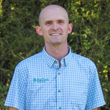 Headshot of Loan Officer Doston Nichols